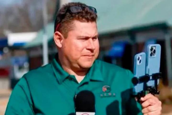 Periodista salvadoreño Mario Guevara es deportado tras meses bajo custodia en EE.UU.