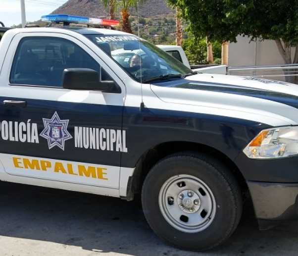 Detienen a hombre por cometer faltas