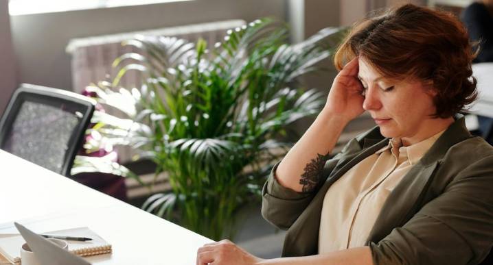 Qué hacer cuando el cuerpo se siente cansado: hábitos que alivian la fatiga física