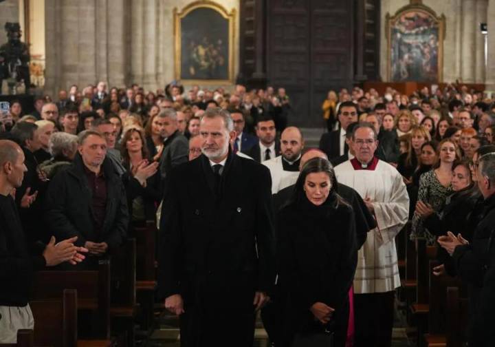 Abascal, Ayuso o Felipe González, ausencias destacadas en el funeral de Estado en Valencia