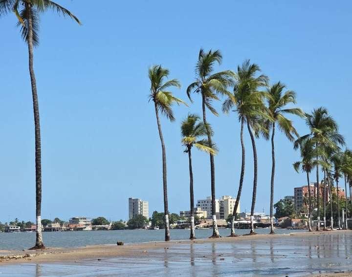 Mar de fondo persiste en cinco municipios costeros de Anzoátegui