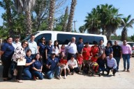 Entrega Víctor Castro unidad de transporte al CAM 10 de Todos Santos