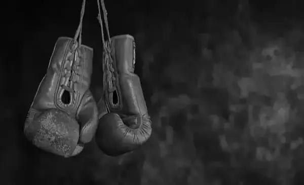Conmoción en el boxeo por la extraña muerte del hijo de una leyenda a los 17 años