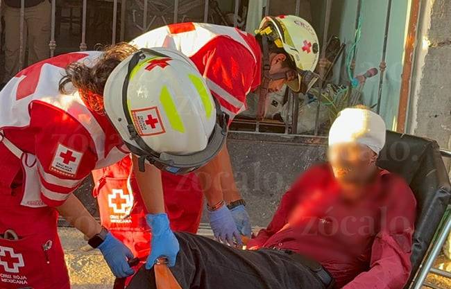 Recibe sexagenario brutal golpiza en la Federico Berrueto Ramón; agresor se da a la fuga
