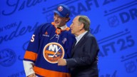 Buy Matthew Schaefer New York Islanders jersey at Fanatics