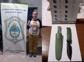 Detuvieron a una mujer con un cuchillo que agredió a fotógrafos en el acto de Javier Milei en Tres de Febrero