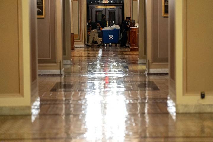 Hoosier Leaders React as Federal Government Shuts Down