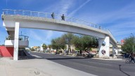 Estudiante de la Unison es atropellada frente al puente peatonal del bulevar Luis Encinas
