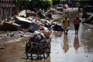IMSS envía más de 40 toneladas de víveres a damnificados por lluvias