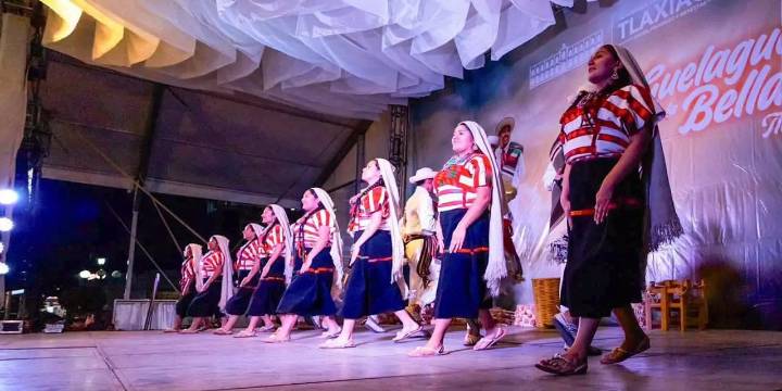 Tlaxiaco celebra con alegría su tradicional fiesta patronal