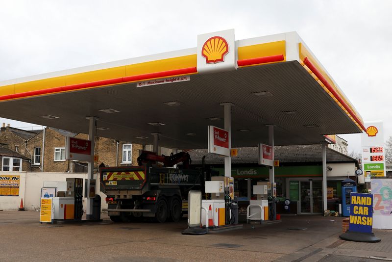 Shell third-quarter profit beats expectations