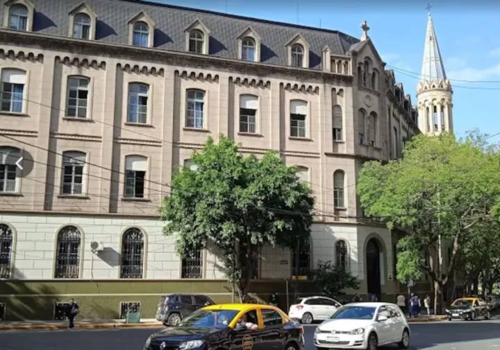 Explosión en un colegio de Palermo: otro accidente con heridos durante un experimento de química