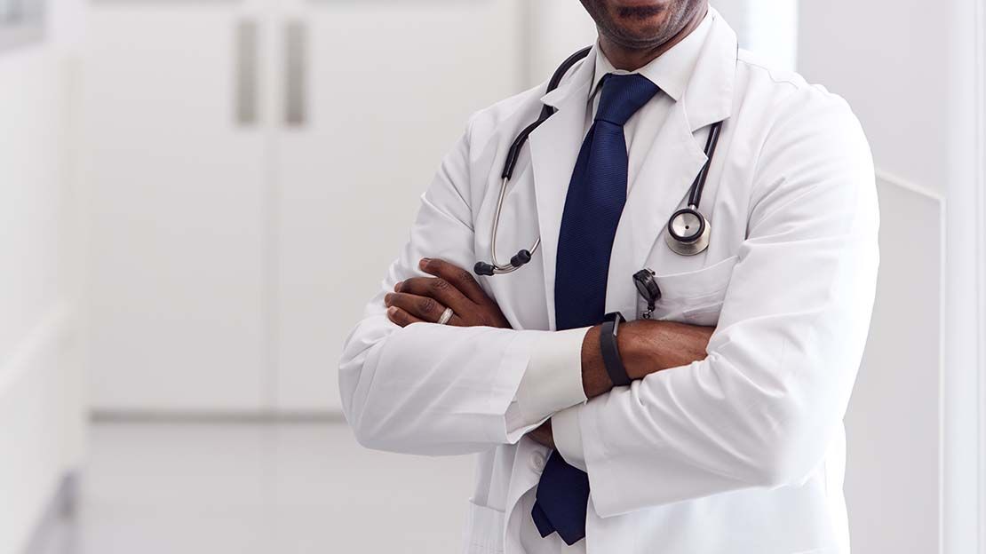 How doctors jump borders to leave trouble behind 
