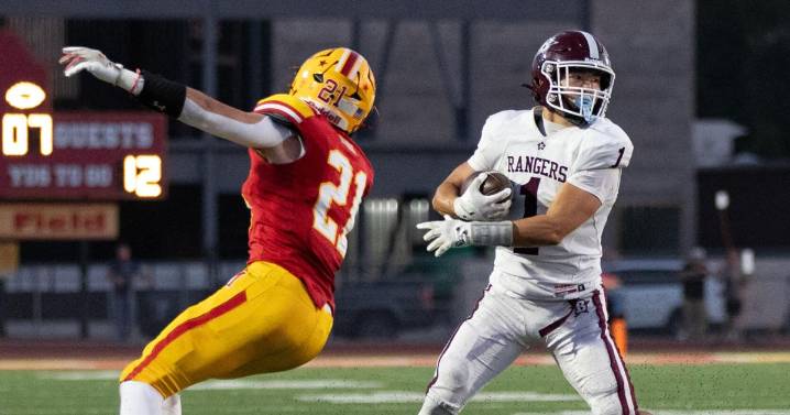 Benton caps perfect regular season against Harrisburg