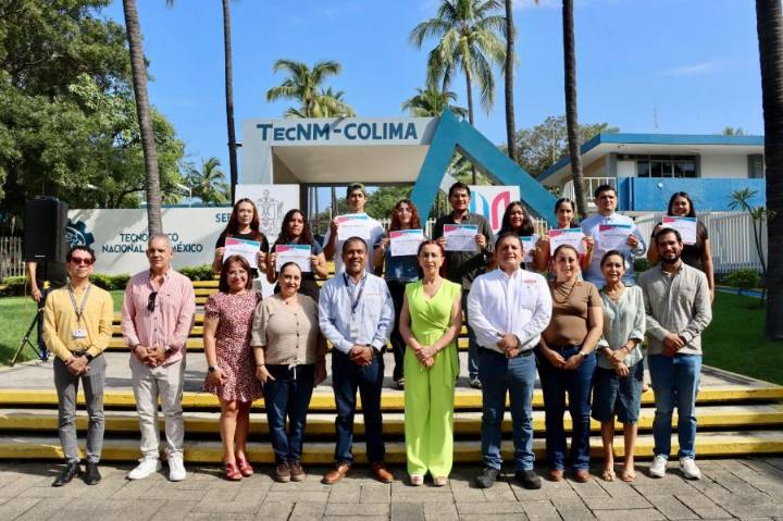 Por proyectos para cruce peatonal, VdeA ‎reconoce a estudiantes del Tec de Colima