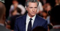 Newsom signs bill giving 800,000 Uber and Lyft drivers in California the right to unionize