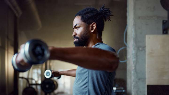 A trainer says when all he has is a pair of dumbbells he uses this six-move workout to build evenly