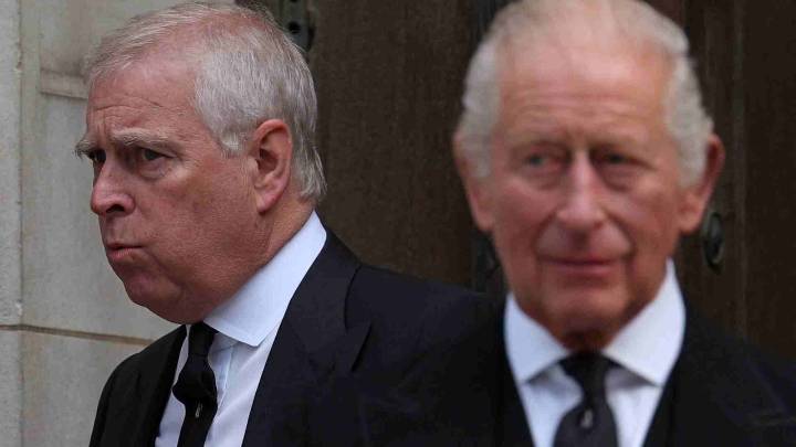 Escándalo en la familia real británica: el príncipe Andrés renunció a su título real en medio de polémicos señalamientos