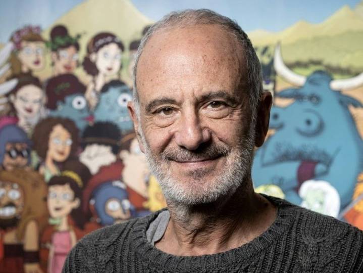 French TV psychoanalyst charged with raping three teen girls