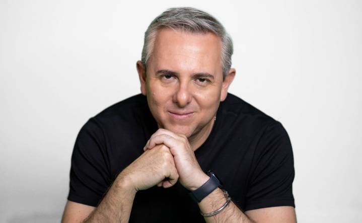 "Nos mintió a todos", acusa Luis Cárdenas sobre Simón Levy; "con humildad, asumo lo que me toca", responde a críticas