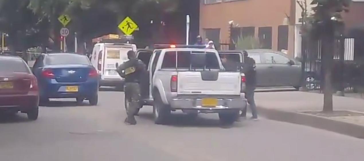 Tres uniformados del Gaula Militar, heridos en balacera en Bogotá