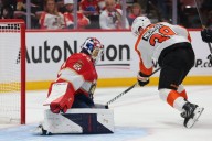 Deadspin | Panthers' 'well-oiled machine' hits road for Flyers rematch