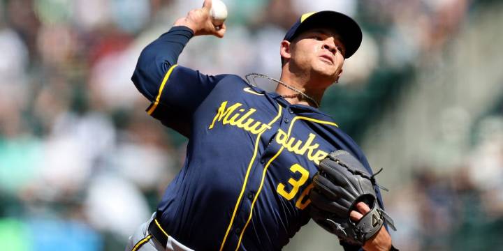 Brewers NLCS 2025 roster