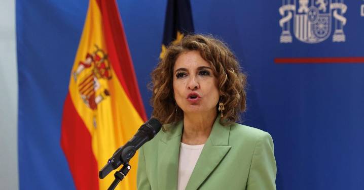 Hacienda plantea que los ingresos del IRPF y del IVA lleguen "a la vez" a las autonomías y al Estado