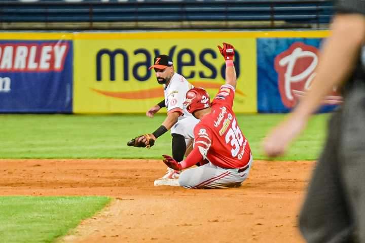 ASÍ VA LA LVBP. Resultados del jueves, posiciones, pitchers y transmisiones del viernes