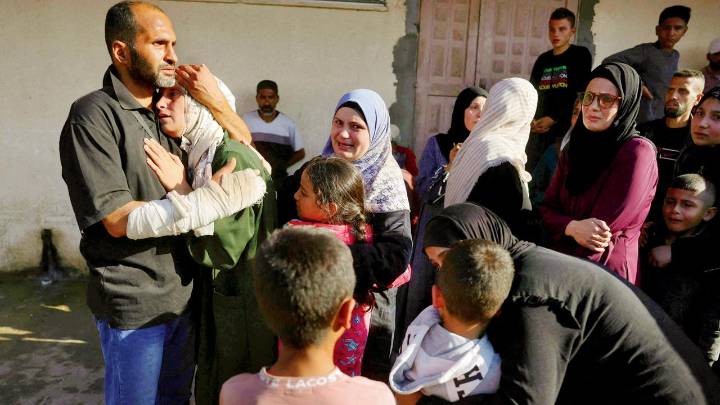 Israel hands over 195 Palestinians, receives bodies of 28 hostages from Hamas