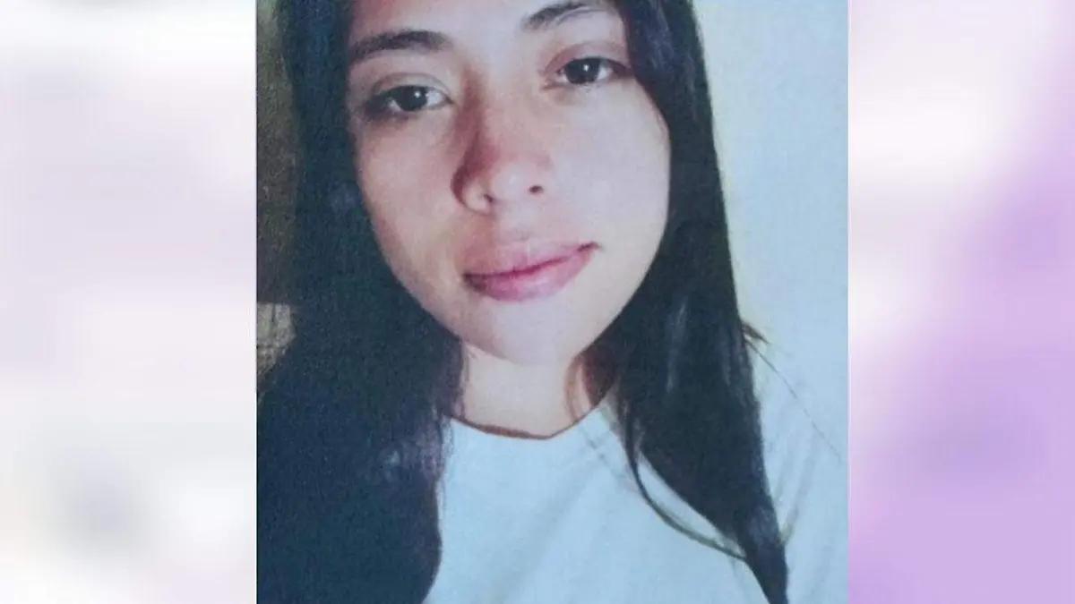 Busca a Irma Daniela Perches Flores, quien tiene la fecha “1978” en el empeine del pie izquierdo