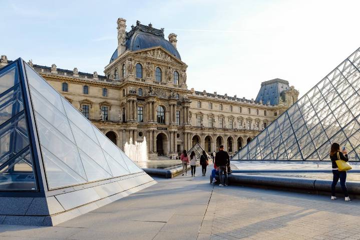 Louvre Museum jewellery heist: Two suspects arrested