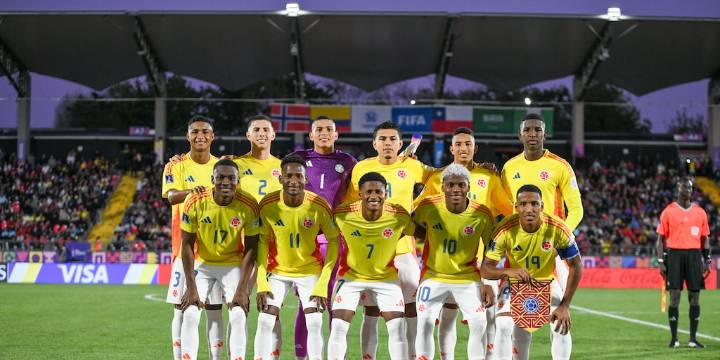 Referente de la selección sub-20 reveló que fue contactado por James Rodríguez: “Me invitó a su casa”