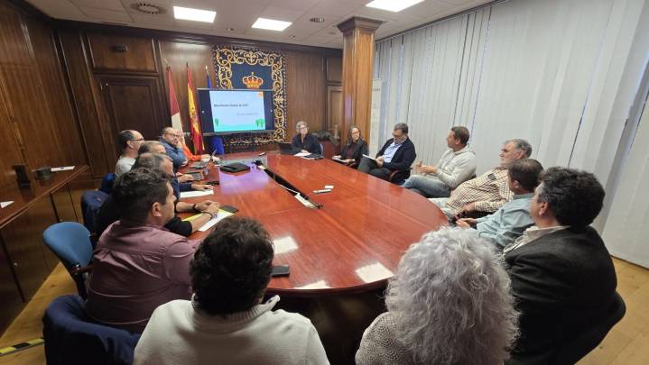 La Junta se une a los pueblos de Cuenca y Guadalajara para exigir la limpieza de cauces del Tajo