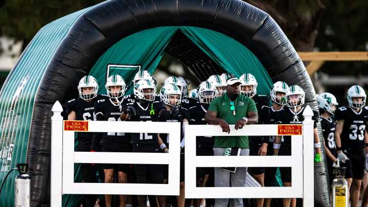 Sarasota, Manatee high school football scores: Live FHSAA, SSAA updates from Week 11