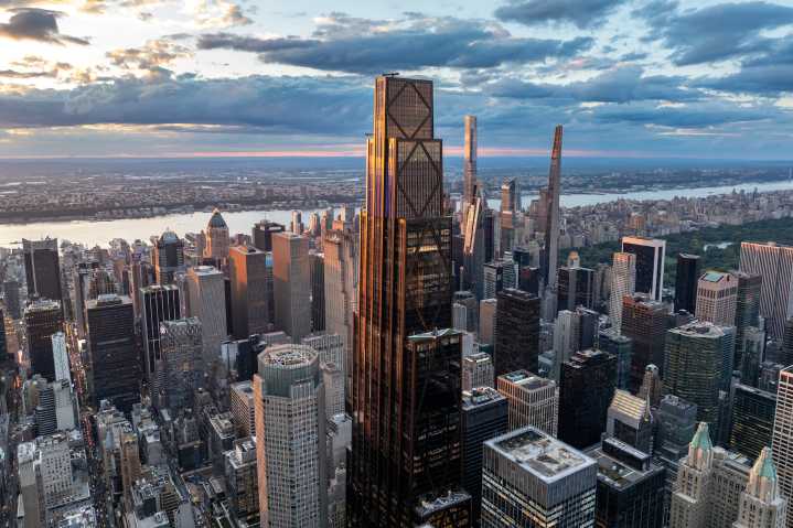 JPMorgan opens soaring 60-story NYC headquarters at 270 Park Avenue