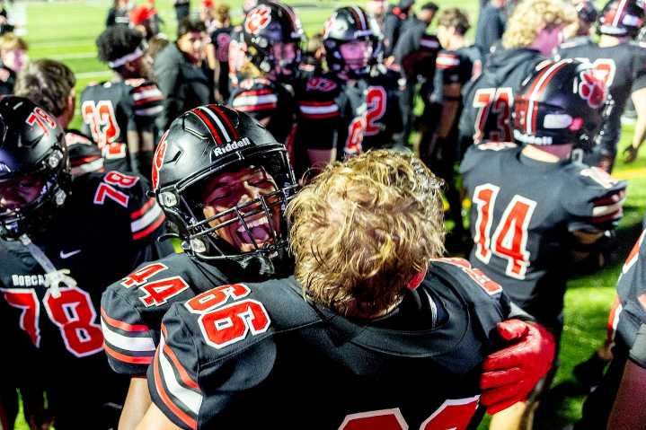 Watch live: Grand Blanc vs. Oxford in Michigan high school football playoffs