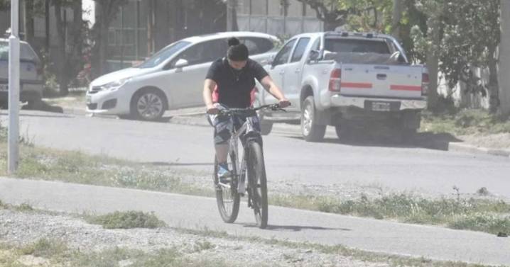 Alerta por viento en Río Negro este domingo: las zonas afectadas, horarios y qué va a pasar en Neuquén