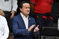 Da la FIFA cargo a Mikel Arriola
