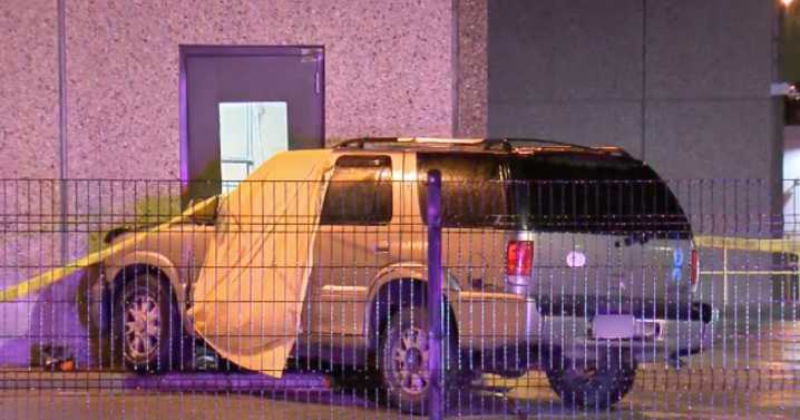 44-year-old dies after crashing into building near 35th and Locust in Milwaukee
