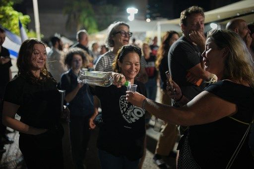 Israel and Hamas agree to part of Trump's Gaza peace plan, will free hostages and prisoners