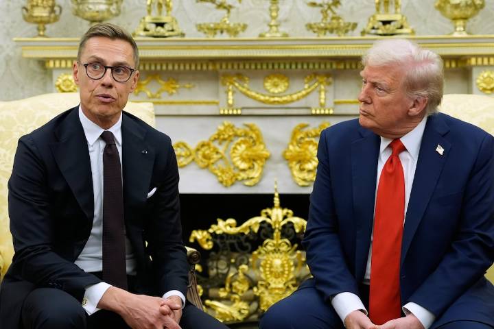 Trump: “Quizá deberíais expulsar a España de la OTAN”