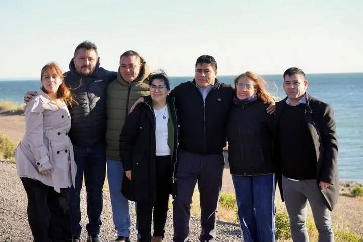 El Gobierno pone en marcha la «Ley 90/10» de empleo local con controles masivos en Caleta Olivia
