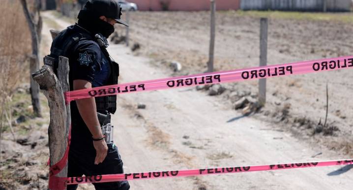 Guadalajara | México: Hallan 48 bolsas con restos humanos en fosa clandestina en Jalisco | Zapopan 