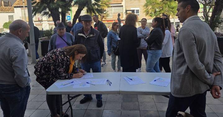 La Zubia pide a la Junta que inicie los estudios para que el Metro de Granada llegue hasta el municipio