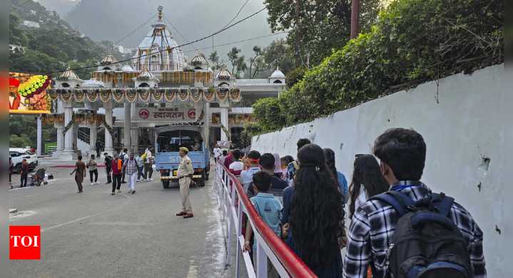Jammu and Kashmir: Vaishno Devi yatra to resume today after 3