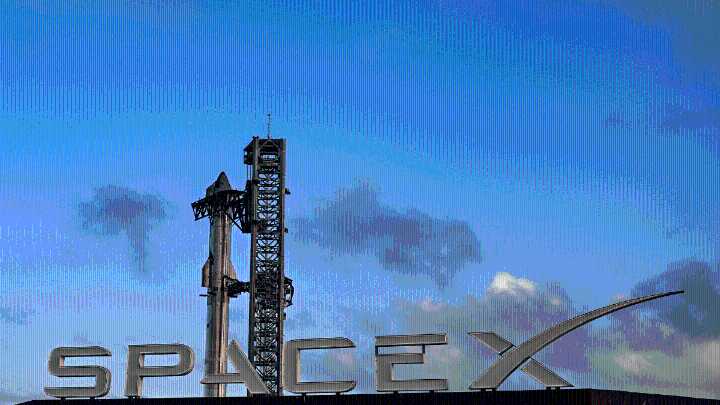 Elon Musk’s SpaceX pitches for accelerated moon landing plan after NASA pressure