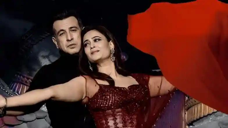 TV Shweta Tiwari, Ronit Roy Recreate ‘Kasautii Zindagi Ki’ Magic As Prerna and Rishabh Bajaj on 25th Anniversary of Star Parivaar Awards (See Pics)