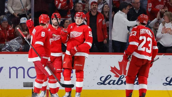 Edvinsson scores two goals as Red Wings erase four-goal deficit, beat Blues 6
