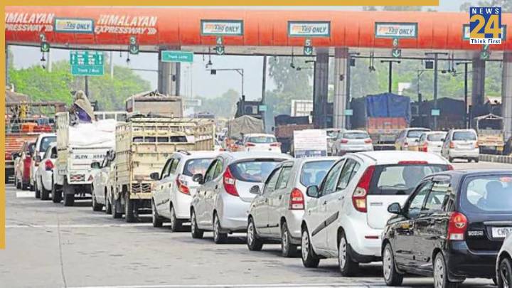 Highly Charged Toll Plaza on THIS Expressway Thrown Open for Thousands for ‘Free’ This Diwali